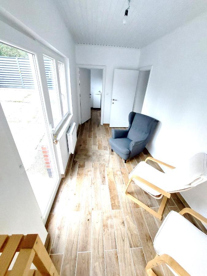 Studio Autonome Mont Saint Guibert Buitenkant foto